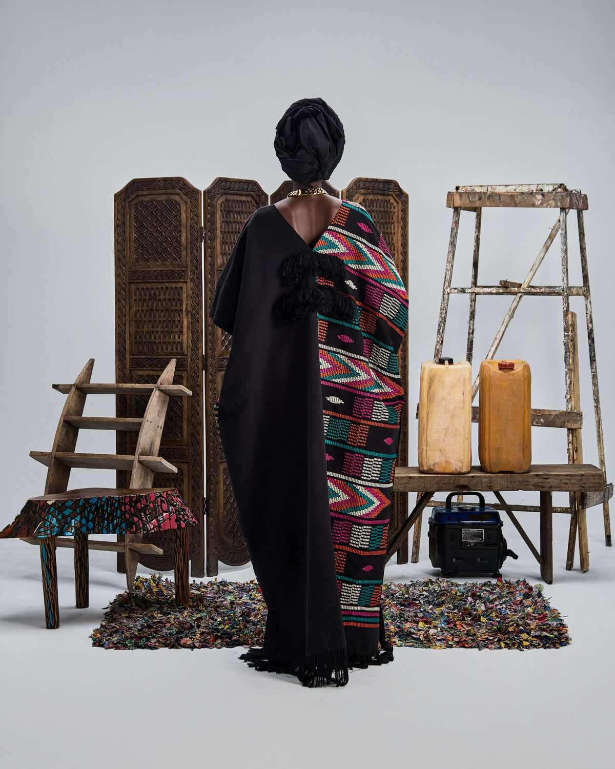 Aku Kaftan in Black - Hertunba
